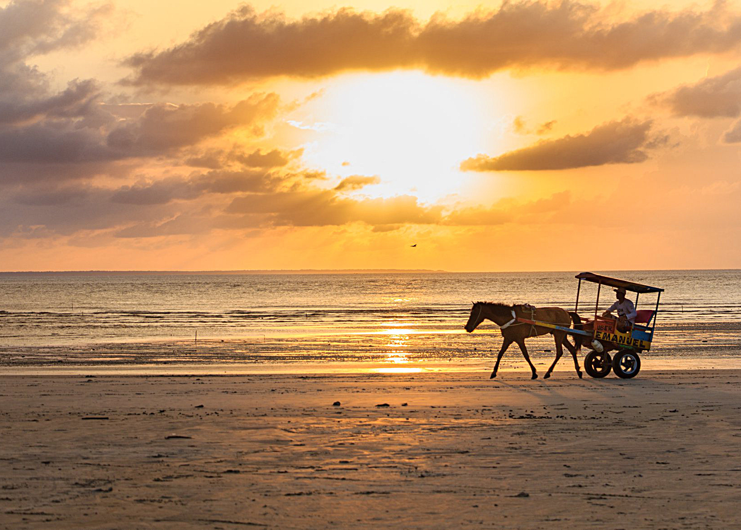 Por do Sol na Praia da Princesa - Algodoal - Pará - Brasil